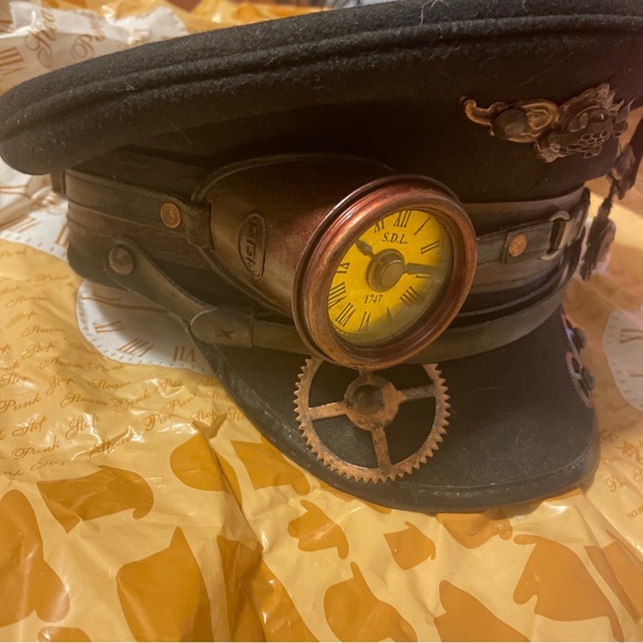 Steampunk Cap. Halloween Cosplay - Picture 4 of 8